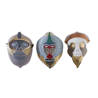Maski z kolekcji Primates, Bosa