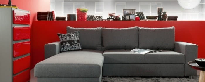 Sofa narożna - funkcjonalny mebel do salonu