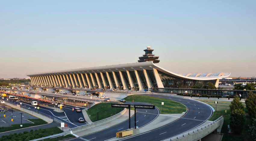 Dulles International Airport w Dulles, Virginia....