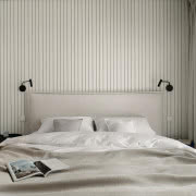 Proste biurko oraz ceglaste
krzesło od mdd...