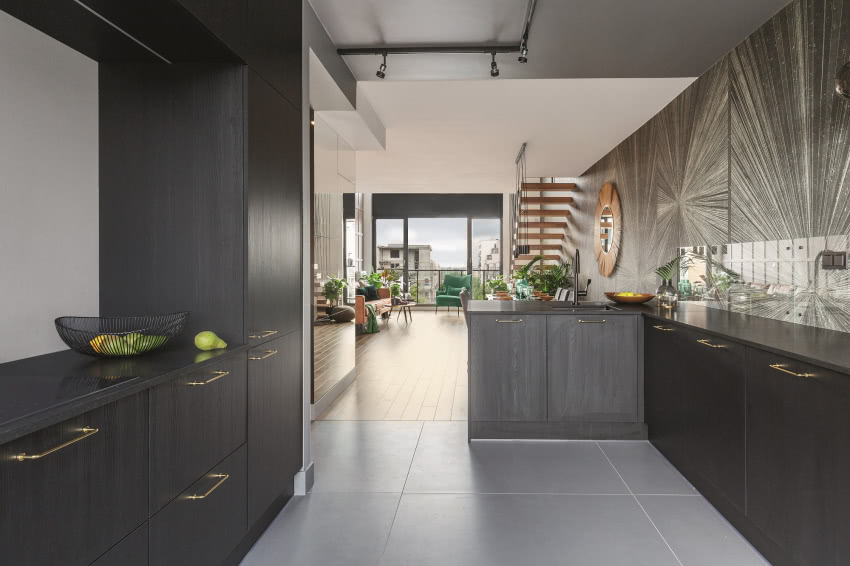 Ze względów funkcjonalnych w pasie roboczym w...