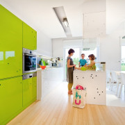 Kuchnia, jadalnia i salon to otwarta przestrzeń...