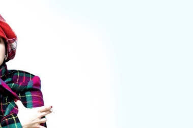 Joanna Bylicka - jej niezwykłe meble, ceramika i poduszki