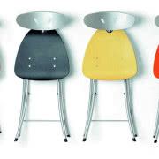 Lampka stołowa Pett na metalowym stelażu, z...