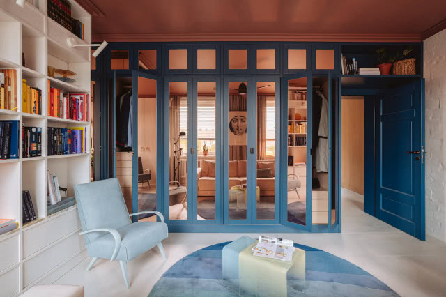 Oryginalne mieszkanie architektów. Zastosowali pomysły, do których trudno przekonać inwestorów!