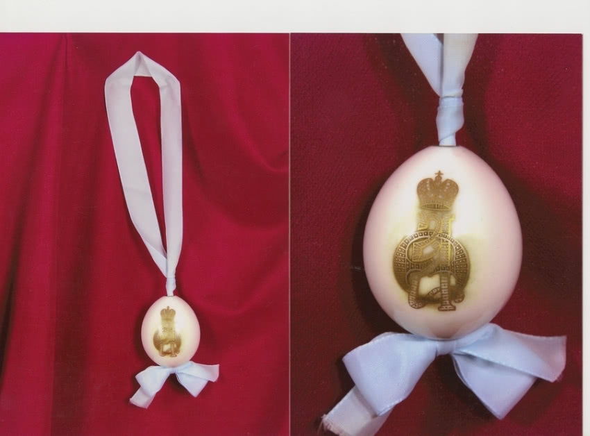 Porcelanowe jajko wielkanocne Aleksandry F....