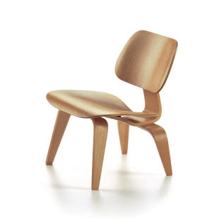 Lounge Chair Wood projektu Charlesa i Ray Eamesów