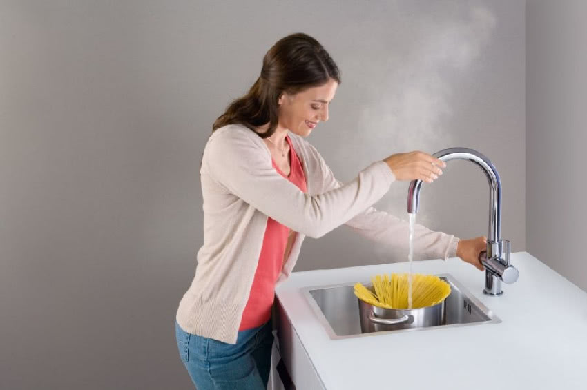 Bateria GROHE Red Duo pozwala korzytać z...