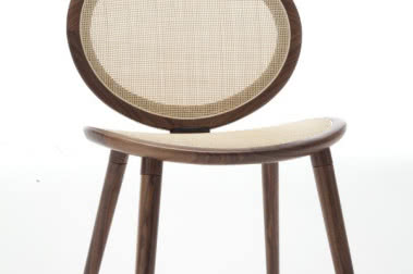 Krzesło Jonathan w klasycznym stylu