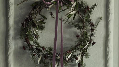 Wianek bożonarodzeniowy na drzwi i okno - najpiękniejsze aranżacje