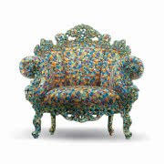 Jednobarwna, plastikowa wersja produkowana przez...