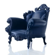 Jednobarwna, plastikowa wersja produkowana przez...