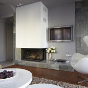 - Jak w latarni morskiej! - oceniają niektórzy,...