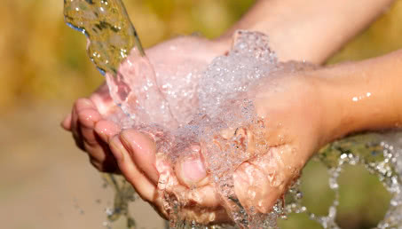 Przydomowa oczyszczalnia ścieków - jak działa, jaką wybrać i ile kosztuje?