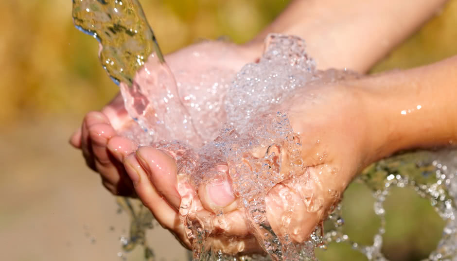 Przydomowa oczyszczalnia ścieków - jak działa, jaką wybrać i ile kosztuje?