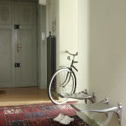 Przestrzeń dzienna Kuchnię od salonu oddziela...