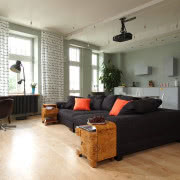 Przestrzeń dzienna Kuchnię od salonu oddziela...