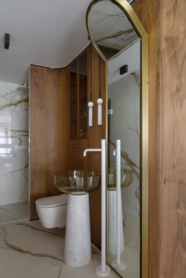 ściany z drewna w łazience