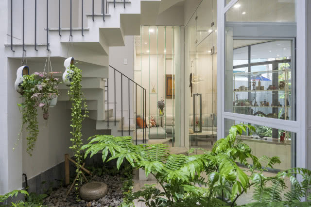 schody prowadzące na piętro