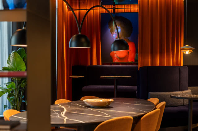 TRIBE Krakow Old Town – hotel, który budzi się dzięki sztuce i zaprasza do własnego świata