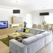 Funkcjonalny dom pod lasem