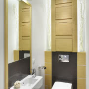 Szyba kominka jest ruchoma. Gdy gospodarze mają...