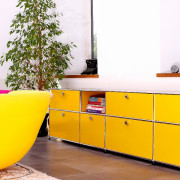 Ściany łazienki są wyłożone nie płytkami, ale...