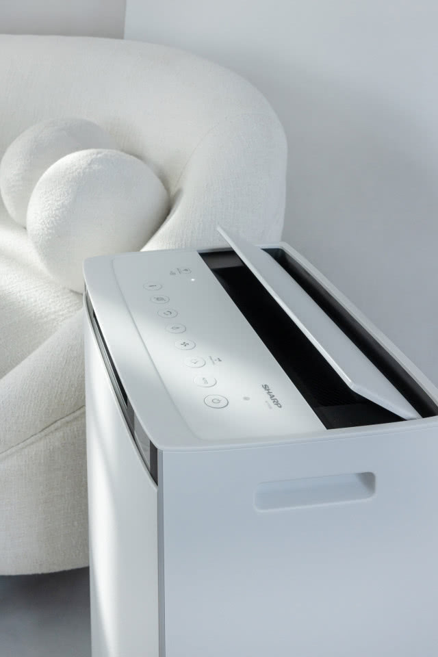 Jak oddychać lepiej w domu? Sharp KI-TX - inteligentne oczyszczanie i nawilżanie powietrza na nowym poziomie skuteczności