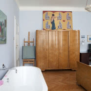 Atelier artysty w starej kamienicy