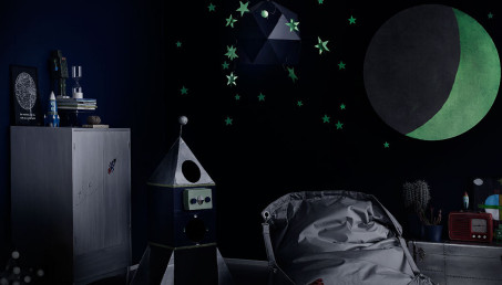 Farba fluorescencyjna: co to jest? Zastosowanie farby świecącej w ciemności