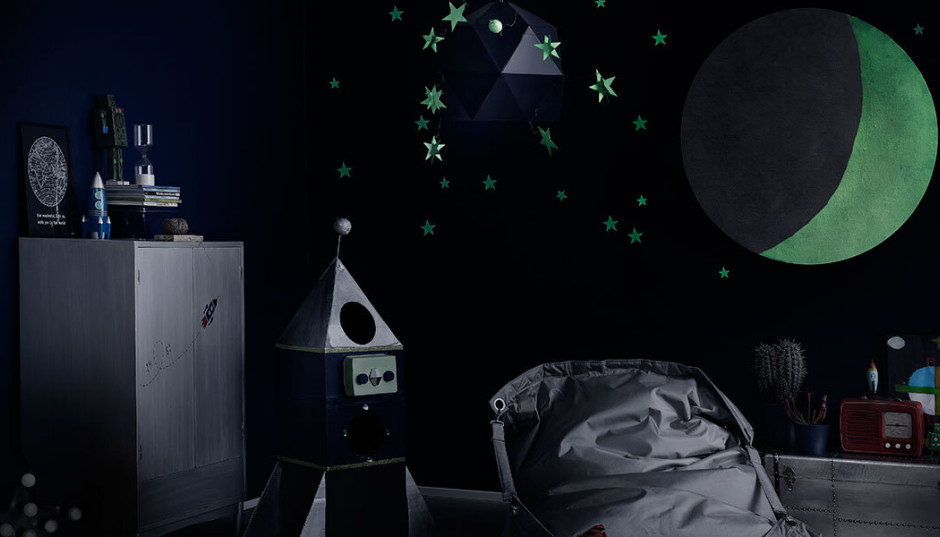 Farba fluorescencyjna: co to jest? Zastosowanie farby świecącej w ciemności