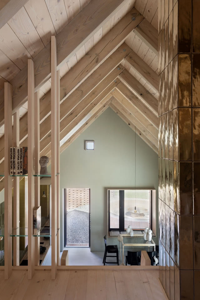 drewniana konstrukcja widziana z góry