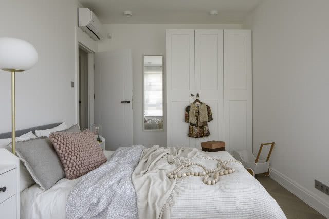 Sypialnia dziecka biała