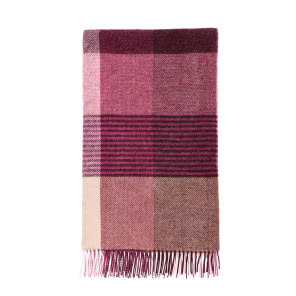 Koc w kratę, ANNABEL JAMES, 381 zł