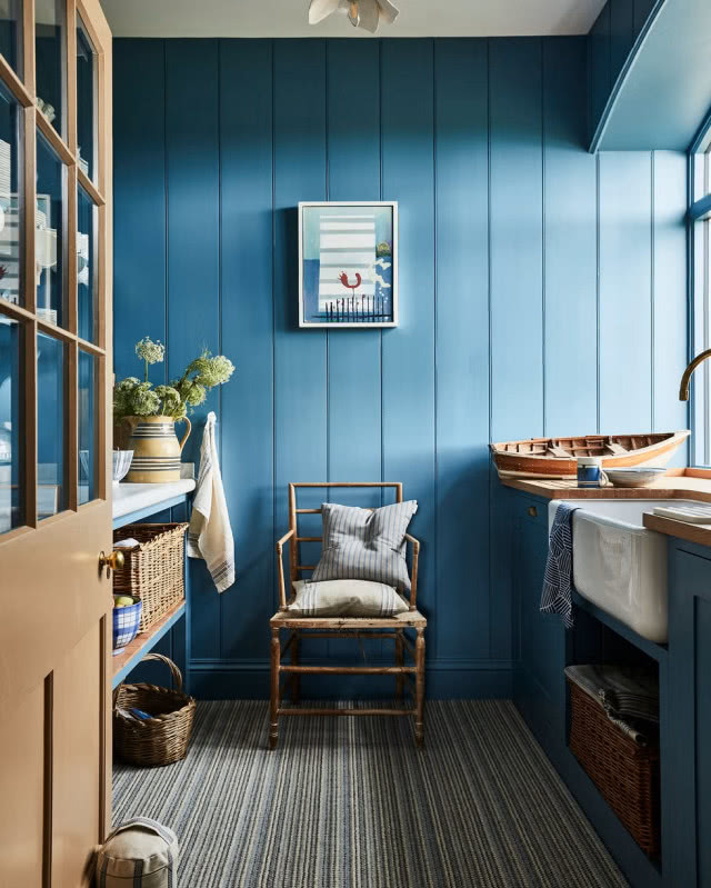 pasy w formie boazerii