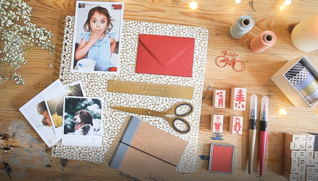 Jak samodzielnie wykonać fotoksiążkę na prezent?