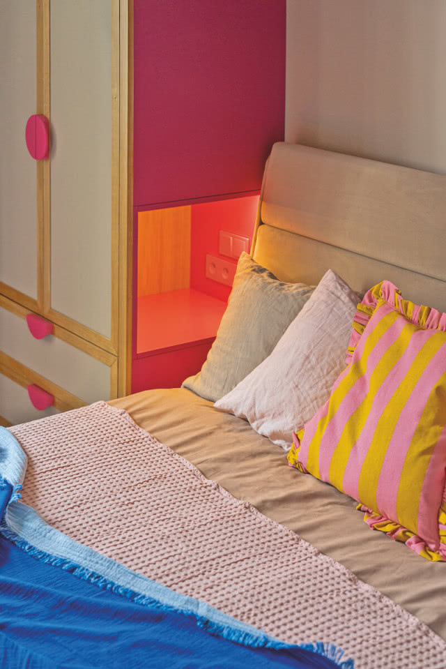 zabudowa meblowa w sypialni