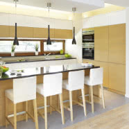 Funkcjonalny dom pod lasem