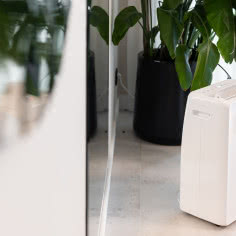 Domowy Osuszacz powietrza Sharp, model UD-P20E-W 