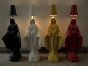 Lampa "Madonna", z serii „Ludzie i święci w czterech rasach"