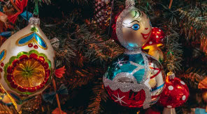 Wisiały na każdej choince. Dziś stare bombki z PRL warte są fortunę