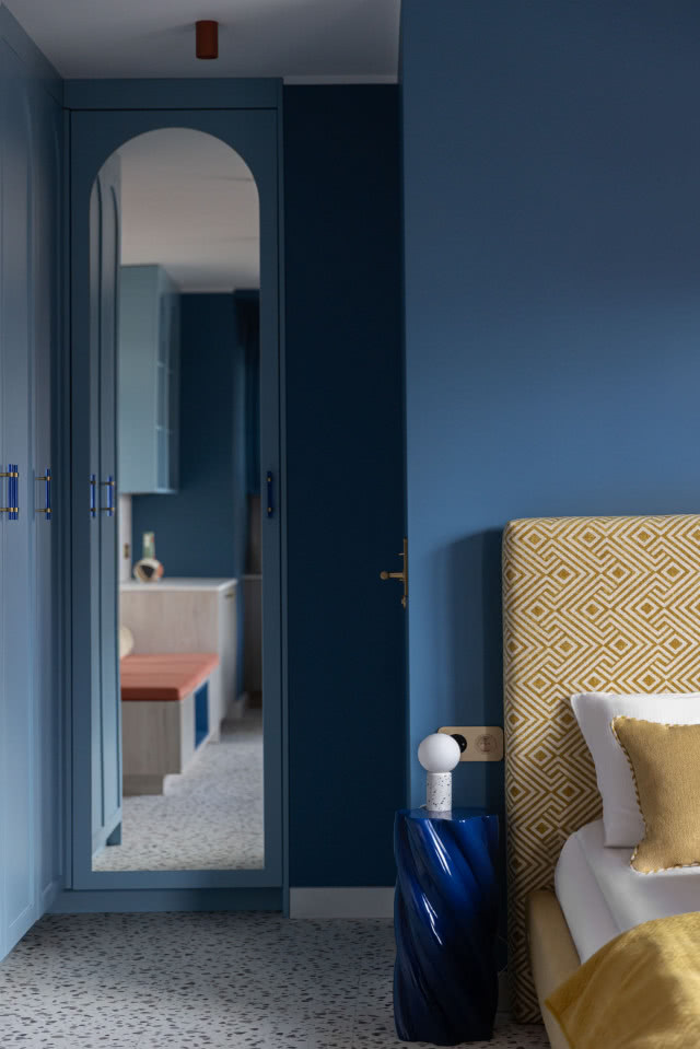 kawalerka kolory niebieski