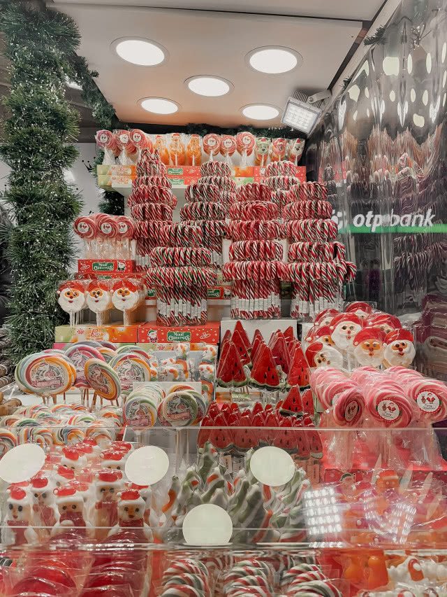 Ten jarmark bożonarodzeniowy został okrzyknięty trzykrotnie najpiękniejszym w Europie! Odwiedziliśmy go z redakcją!