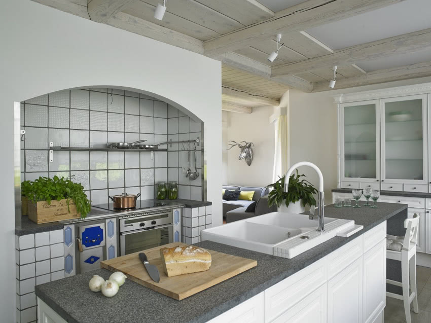 Najważniejszym miejscem w kuchni jest tzw....