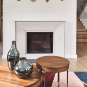 W małej łazience postawiono na minimalizm....