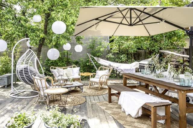 Aranżacja tarasu latem