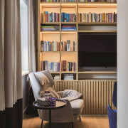 W małej łazience postawiono na minimalizm....