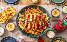 Kapsalon to więcej niż frytki. Oto przepis na kultowy holenderski street food