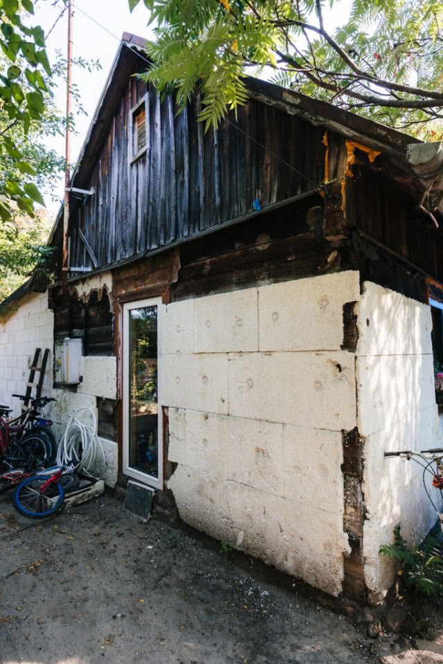 Stuletni dom pani Ani po dziadkach z grubych bali