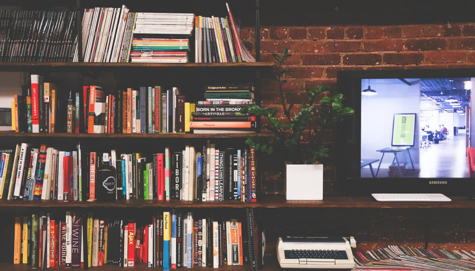 Jak ustawić telewizor - odległość od kanapy